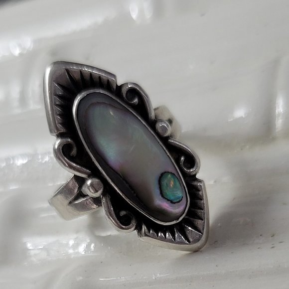 Antique PAUA Shell and STerling Silver Ring Navajo - Picture 9 of 12
